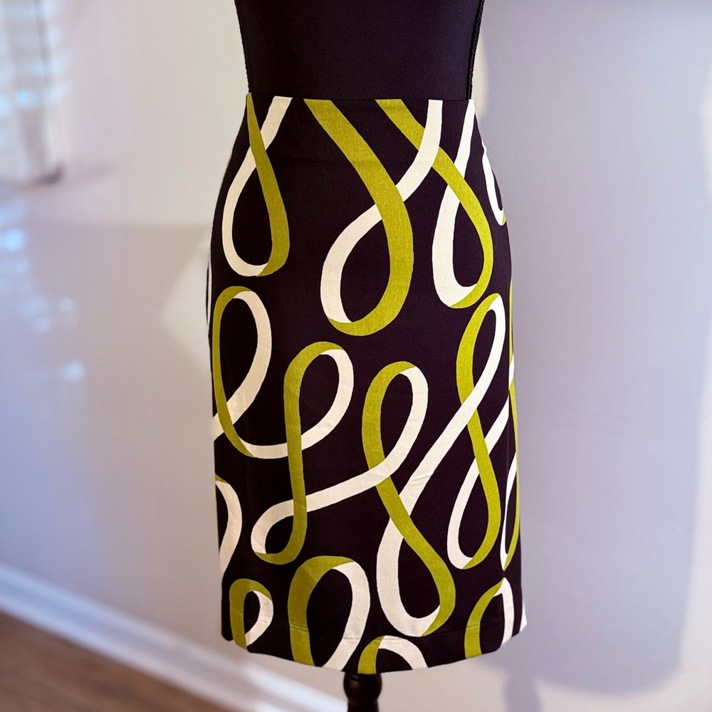 Ann Taylor Black and Green Patterned Skirt